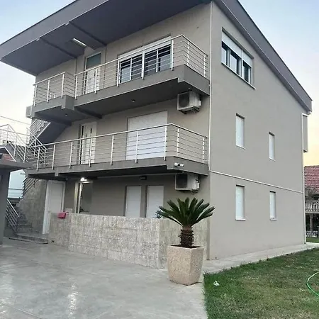 Huzur Ve Gueven Podgorica